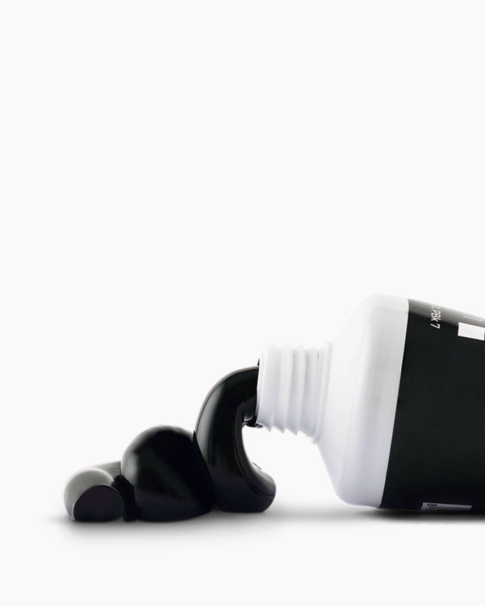 Carbon Black (066) 60ml